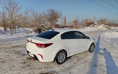 KIA Rio IV, 2018 год, 1 500 000 рублей, 10 фотография