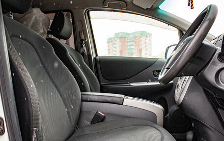 Toyota Ractis I, 2010 год, 729 000 рублей, 19 фотография