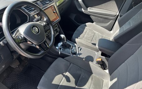 Volkswagen Tiguan II, 2018 год, 3 100 000 рублей, 8 фотография