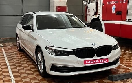 BMW 5 серия, 2018 год, 2 620 000 рублей, 12 фотография