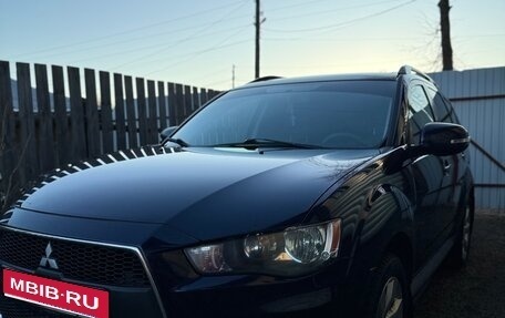 Mitsubishi Outlander III рестайлинг 3, 2011 год, 1 380 000 рублей, 1 фотография