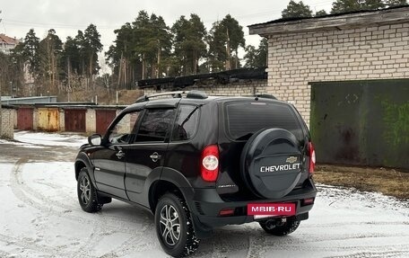 Chevrolet Niva I рестайлинг, 2011 год, 510 000 рублей, 3 фотография