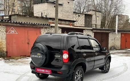 Chevrolet Niva I рестайлинг, 2011 год, 510 000 рублей, 4 фотография