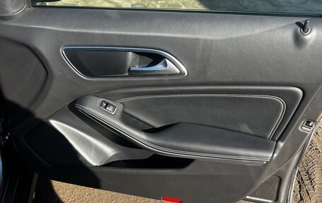 Mercedes-Benz GLA, 2017 год, 2 600 000 рублей, 17 фотография