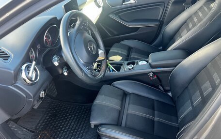 Mercedes-Benz GLA, 2017 год, 2 600 000 рублей, 10 фотография