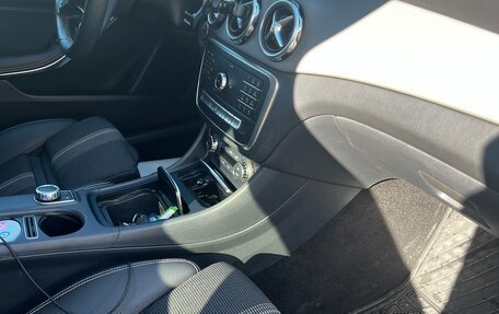 Mercedes-Benz GLA, 2017 год, 2 600 000 рублей, 20 фотография