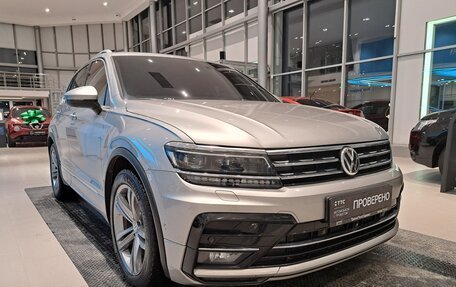 Volkswagen Tiguan II, 2020 год, 3 599 000 рублей, 3 фотография