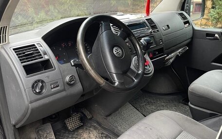 Volkswagen Caravelle T5, 2008 год, 1 050 000 рублей, 10 фотография