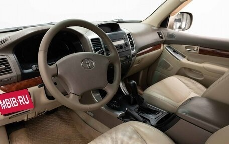 Toyota Land Cruiser Prado 120 рестайлинг, 2005 год, 1 648 000 рублей, 7 фотография