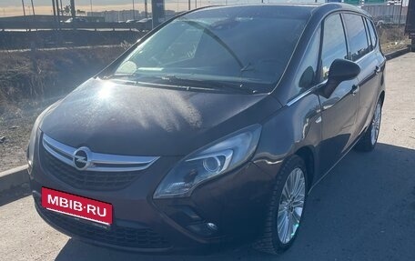 Opel Zafira C рестайлинг, 2013 год, 1 190 000 рублей, 2 фотография