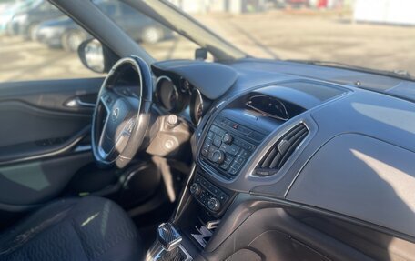 Opel Zafira C рестайлинг, 2013 год, 1 190 000 рублей, 11 фотография