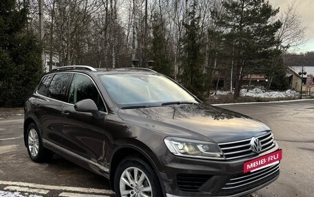 Volkswagen Touareg III, 2015 год, 3 850 000 рублей, 3 фотография