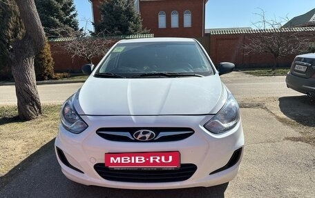 Hyundai Solaris II рестайлинг, 2014 год, 1 430 000 рублей, 2 фотография