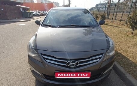 Hyundai Solaris II рестайлинг, 2014 год, 800 000 рублей, 7 фотография