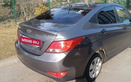 Hyundai Solaris II рестайлинг, 2014 год, 800 000 рублей, 3 фотография