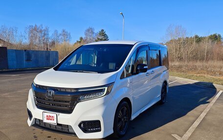 Honda Stepwgn IV, 2019 год, 3 150 000 рублей, 4 фотография