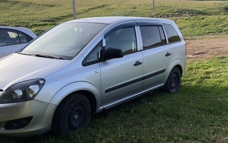 Opel Zafira B, 2011 год, 700 000 рублей, 3 фотография