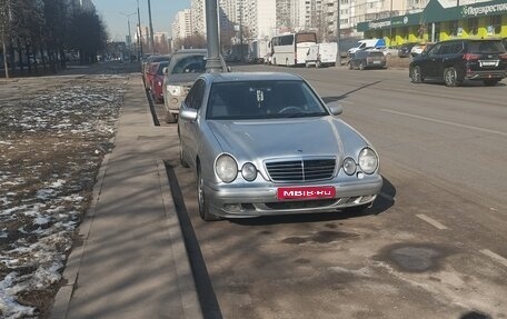 Mercedes-Benz E-Класс, 2001 год, 450 000 рублей, 1 фотография