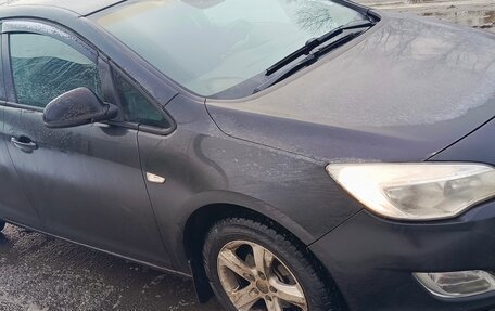 Opel Astra J, 2011 год, 520 000 рублей, 1 фотография