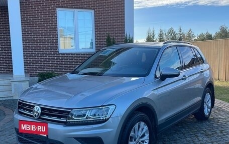 Volkswagen Tiguan II, 2020 год, 2 510 000 рублей, 5 фотография