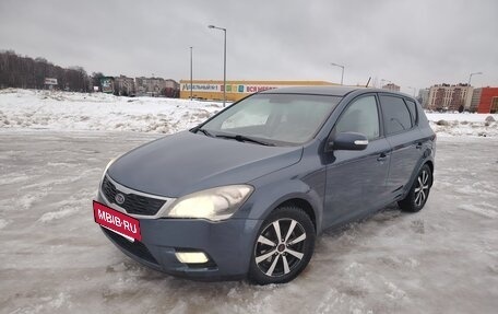 KIA cee'd I рестайлинг, 2011 год, 585 000 рублей, 2 фотография