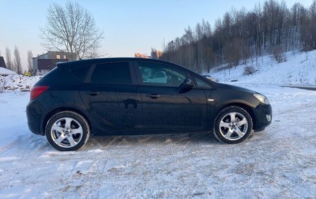 Opel Astra J, 2011 год, 850 000 рублей, 5 фотография