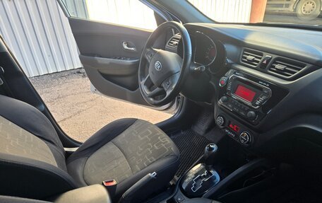 KIA Rio III рестайлинг, 2013 год, 1 150 000 рублей, 21 фотография