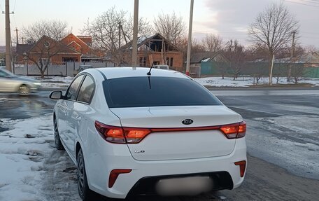 KIA Rio IV, 2017 год, 1 300 000 рублей, 6 фотография