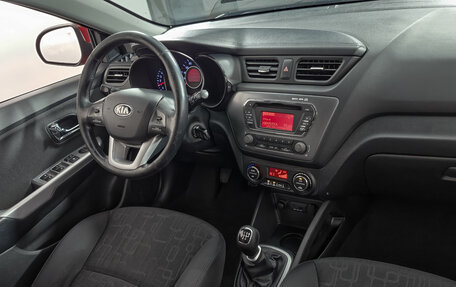 KIA Rio III рестайлинг, 2013 год, 790 000 рублей, 14 фотография