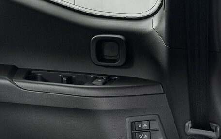 Toyota Land Cruiser, 2023 год, 13 990 000 рублей, 21 фотография