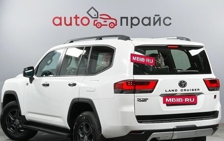 Toyota Land Cruiser, 2023 год, 13 990 000 рублей, 5 фотография