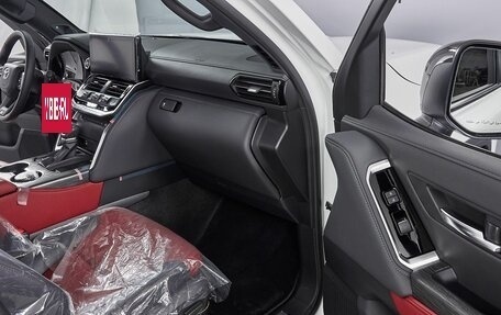 Toyota Land Cruiser, 2023 год, 13 990 000 рублей, 16 фотография