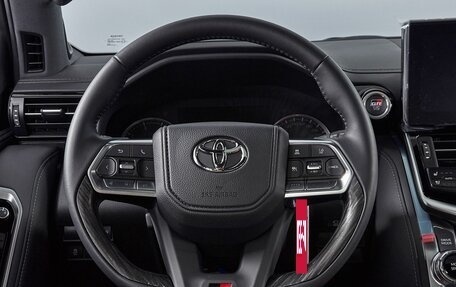 Toyota Land Cruiser, 2023 год, 13 990 000 рублей, 15 фотография