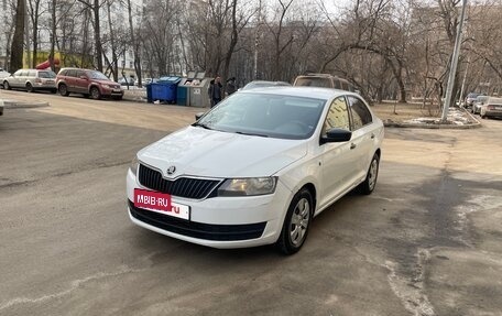 Skoda Rapid I, 2015 год, 750 000 рублей, 2 фотография