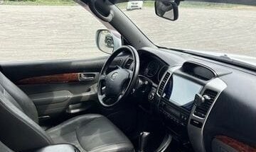 Toyota Land Cruiser Prado 120 рестайлинг, 2005 год, 2 350 000 рублей, 14 фотография