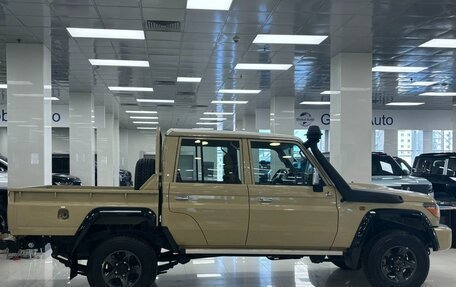 Toyota Land Cruiser 70, 2022 год, 8 500 000 рублей, 9 фотография
