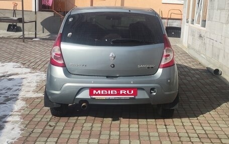 Renault Sandero I, 2010 год, 430 000 рублей, 2 фотография