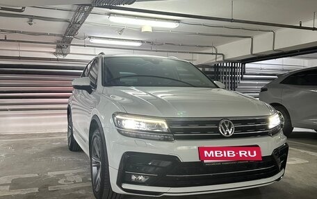 Volkswagen Tiguan II, 2019 год, 3 700 000 рублей, 4 фотография