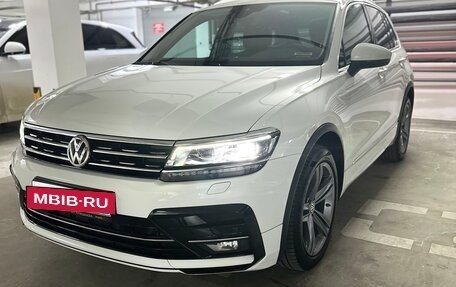 Volkswagen Tiguan II, 2019 год, 3 700 000 рублей, 2 фотография