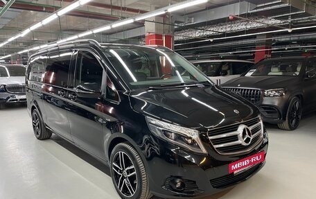 Mercedes-Benz V-Класс, 2017 год, 5 980 000 рублей, 7 фотография