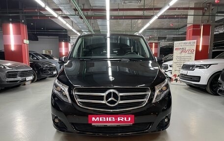 Mercedes-Benz V-Класс, 2017 год, 5 980 000 рублей, 6 фотография