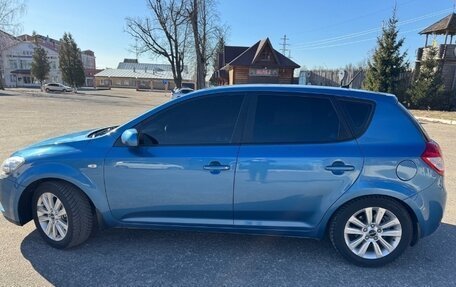 KIA cee'd I рестайлинг, 2010 год, 649 000 рублей, 6 фотография