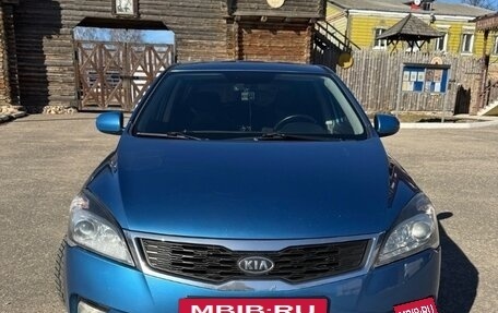 KIA cee'd I рестайлинг, 2010 год, 649 000 рублей, 2 фотография