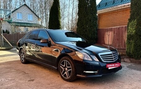 Mercedes-Benz E-Класс, 2011 год, 1 400 000 рублей, 5 фотография