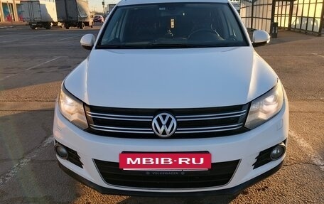 Volkswagen Tiguan I, 2011 год, 1 300 000 рублей, 2 фотография