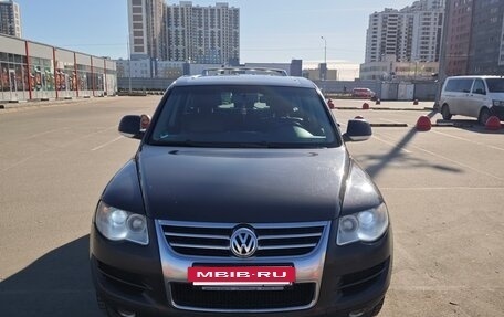 Volkswagen Touareg III, 2007 год, 1 100 000 рублей, 2 фотография