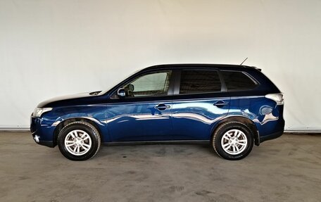 Mitsubishi Outlander III рестайлинг 3, 2013 год, 1 599 000 рублей, 8 фотография