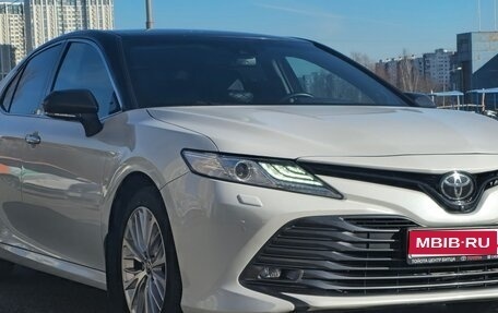 Toyota Camry, 2020 год, 3 400 000 рублей, 1 фотография