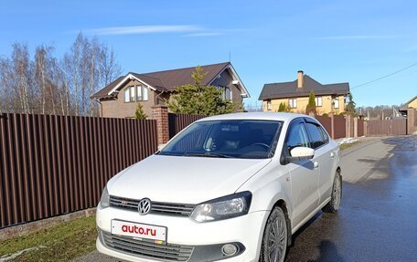 Volkswagen Polo VI (EU Market), 2013 год, 670 000 рублей, 2 фотография