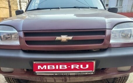 Chevrolet Niva I рестайлинг, 2004 год, 340 000 рублей, 2 фотография